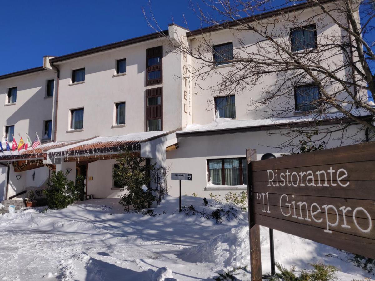 Hotel Capracotta Bagian luar foto