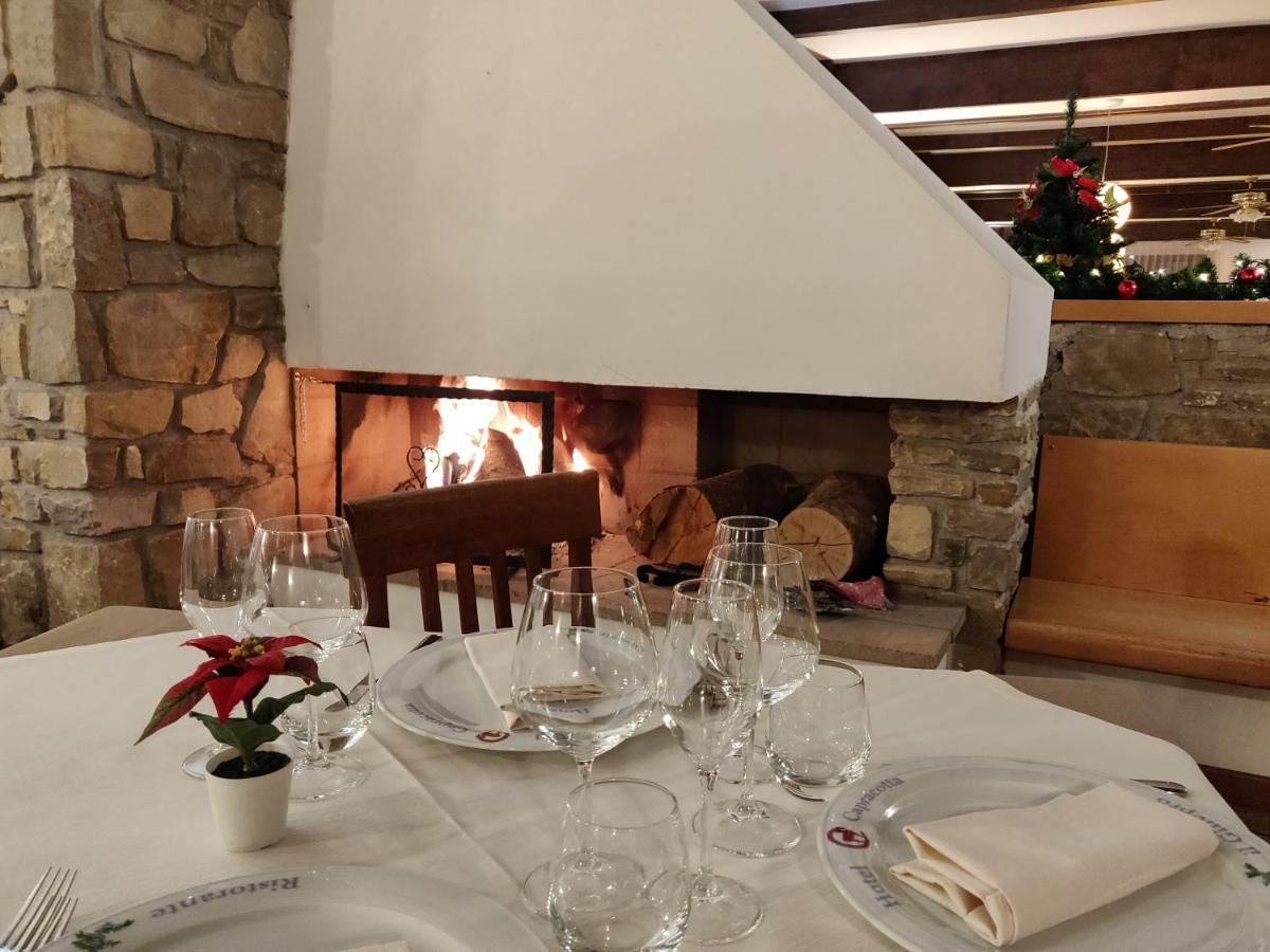 Hotel Capracotta Bagian luar foto