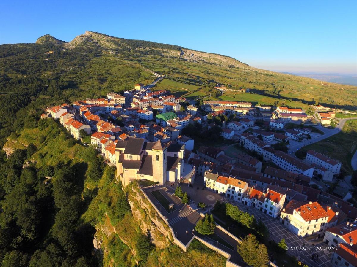 Hotel Capracotta Bagian luar foto